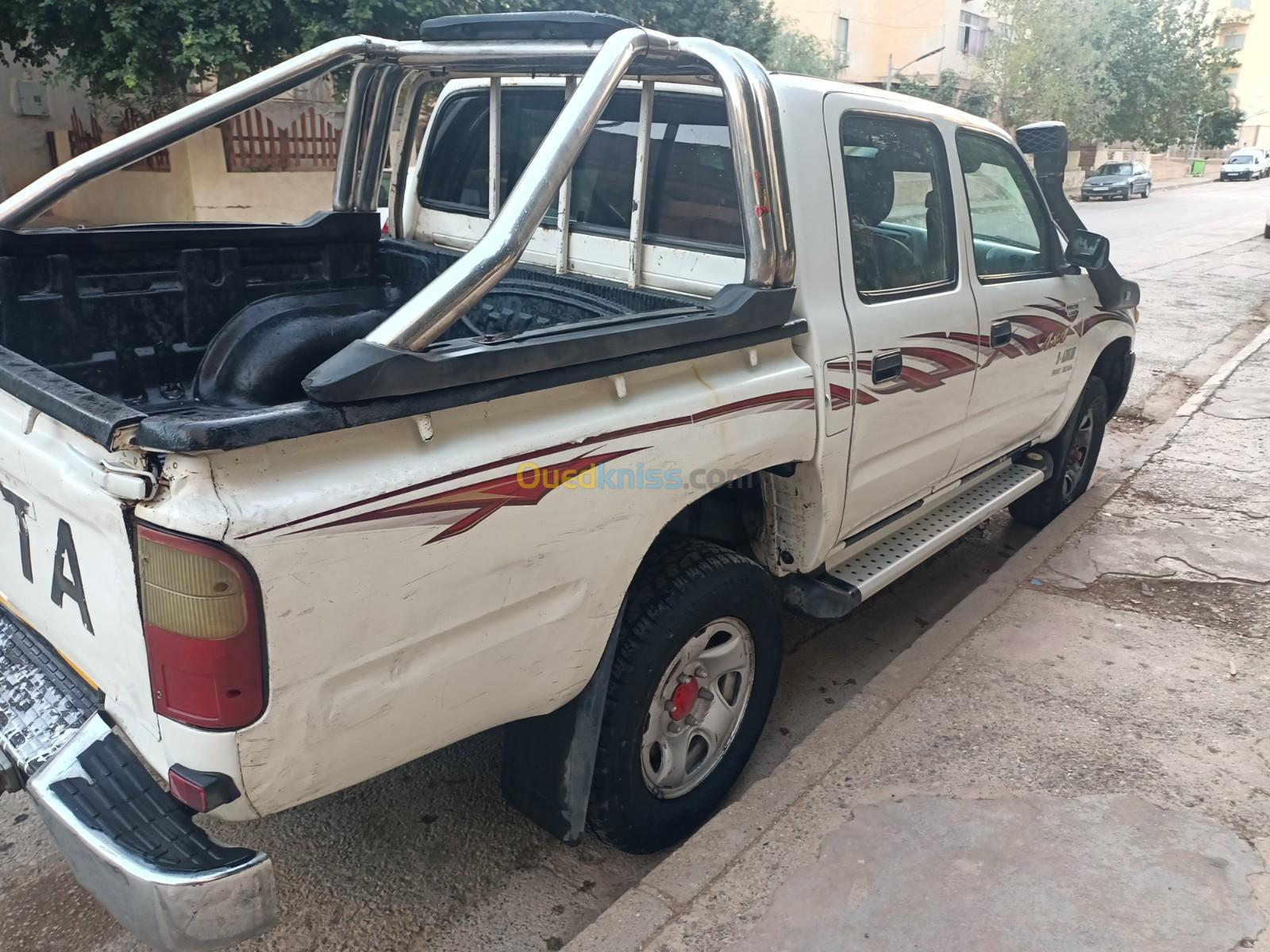 Toyota Hilux 2004 4×4