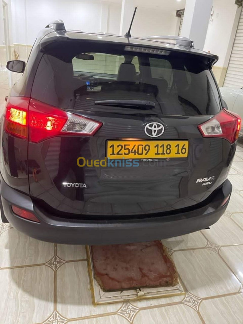 Toyota RAV4 2018 Premium