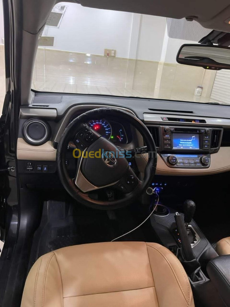 Toyota RAV4 2018 Premium