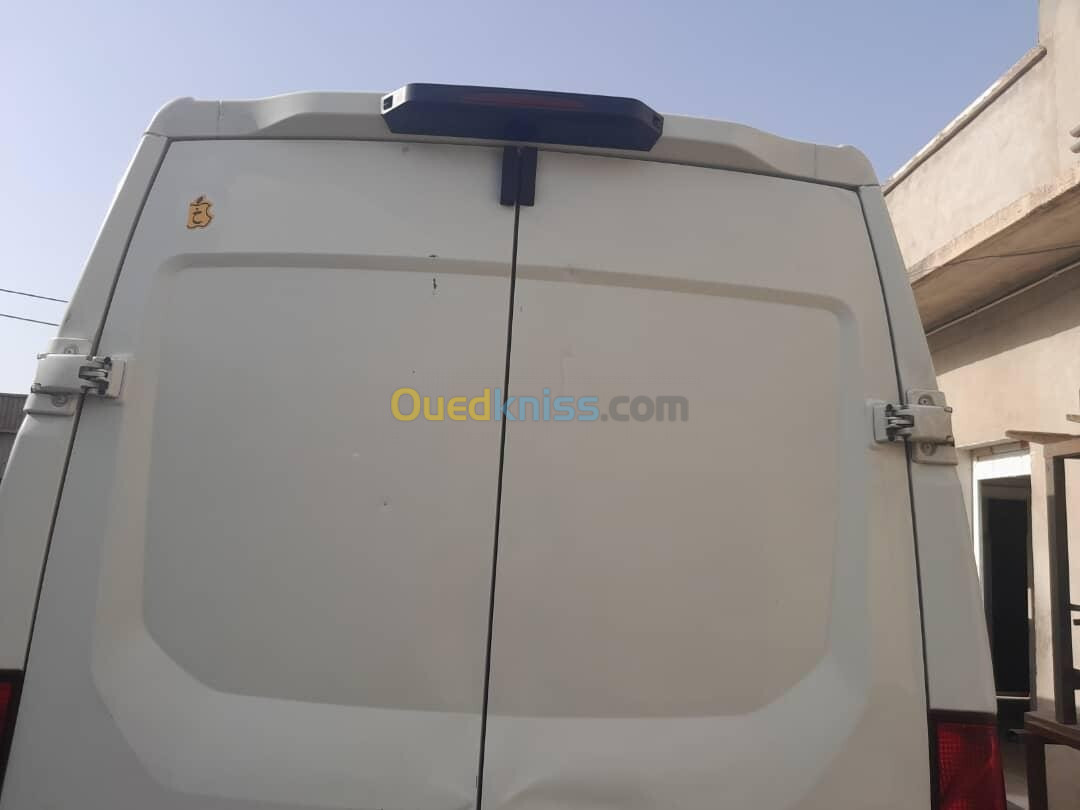 IVECO 35-15 2019