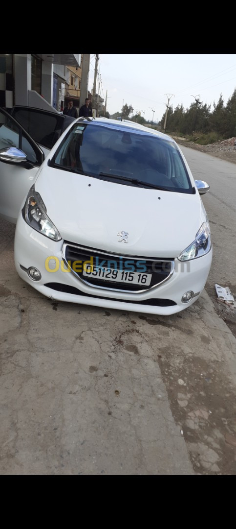 Peugeot 208 2015 Active