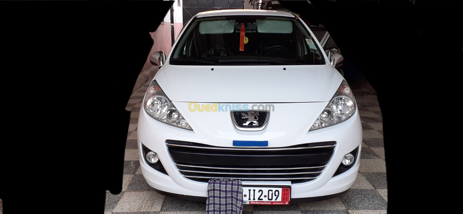 Peugeot 207 2012 Fennec