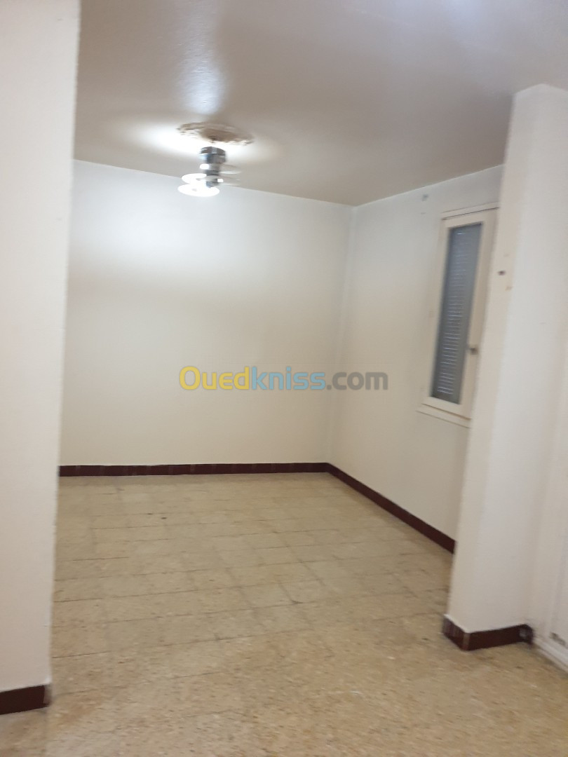 Location Appartement F5 Tiaret Tiaret