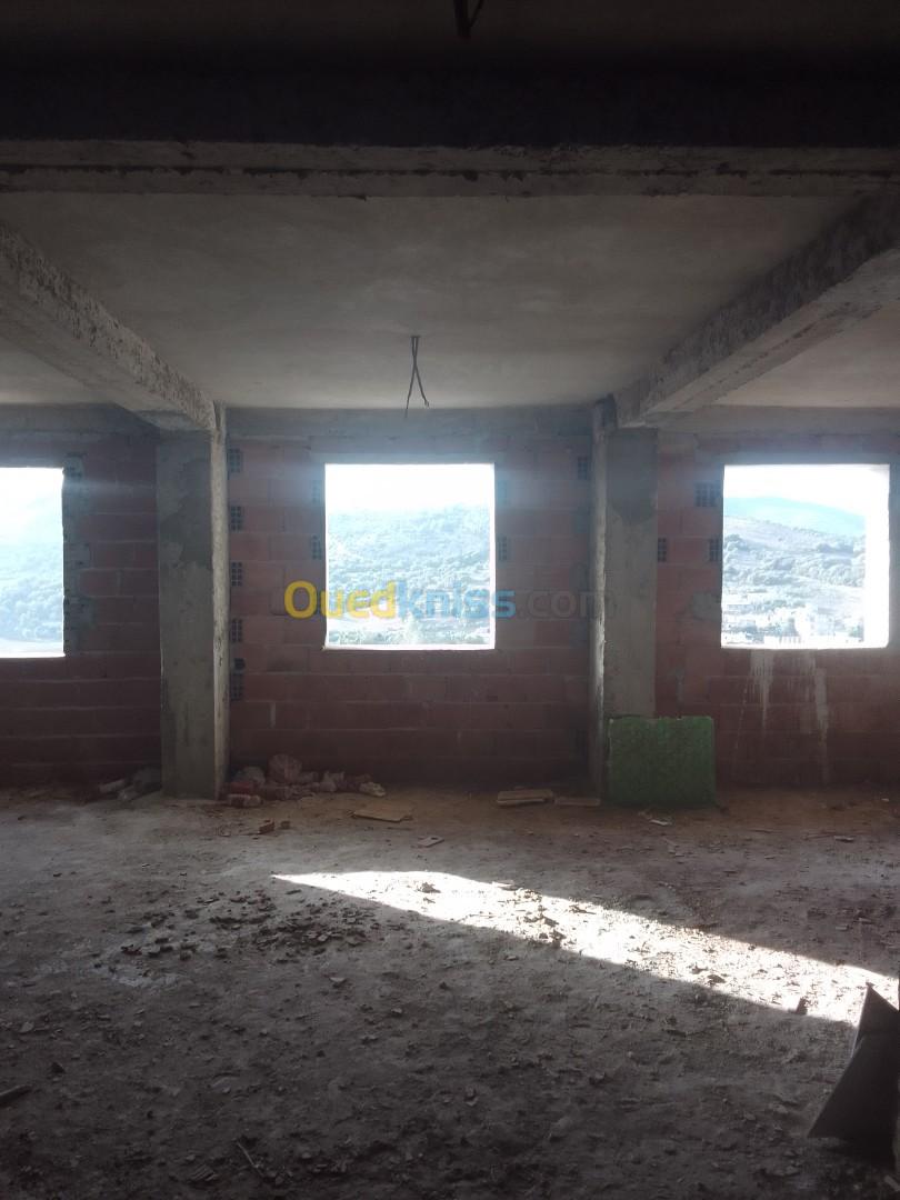 Vente Appartement F5 Skikda El Hadaiek