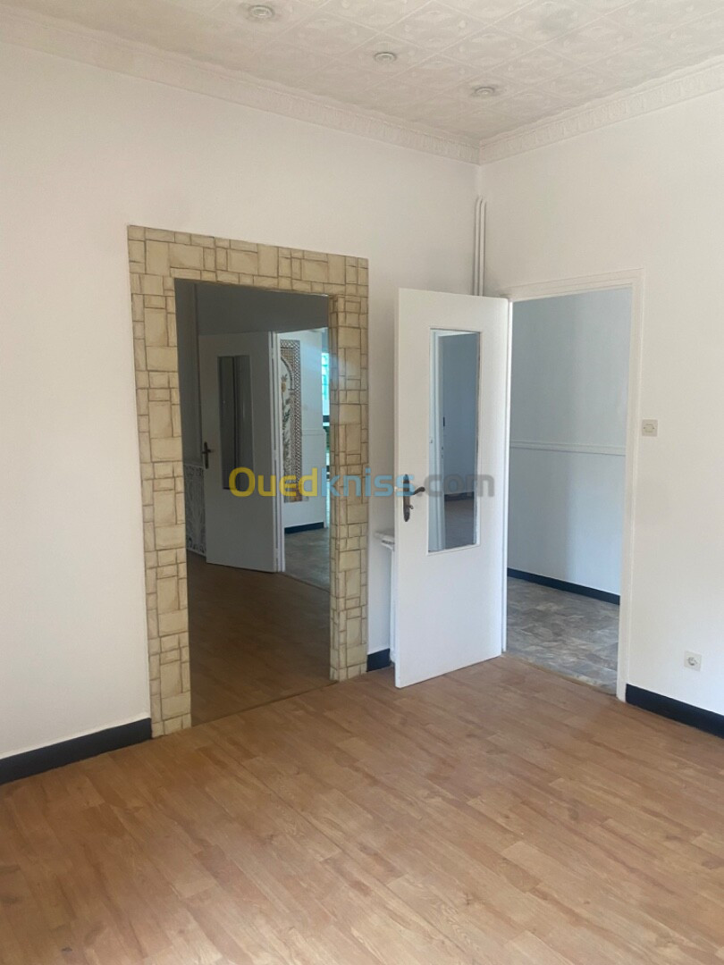 Location Appartement F5 Alger Chevalley