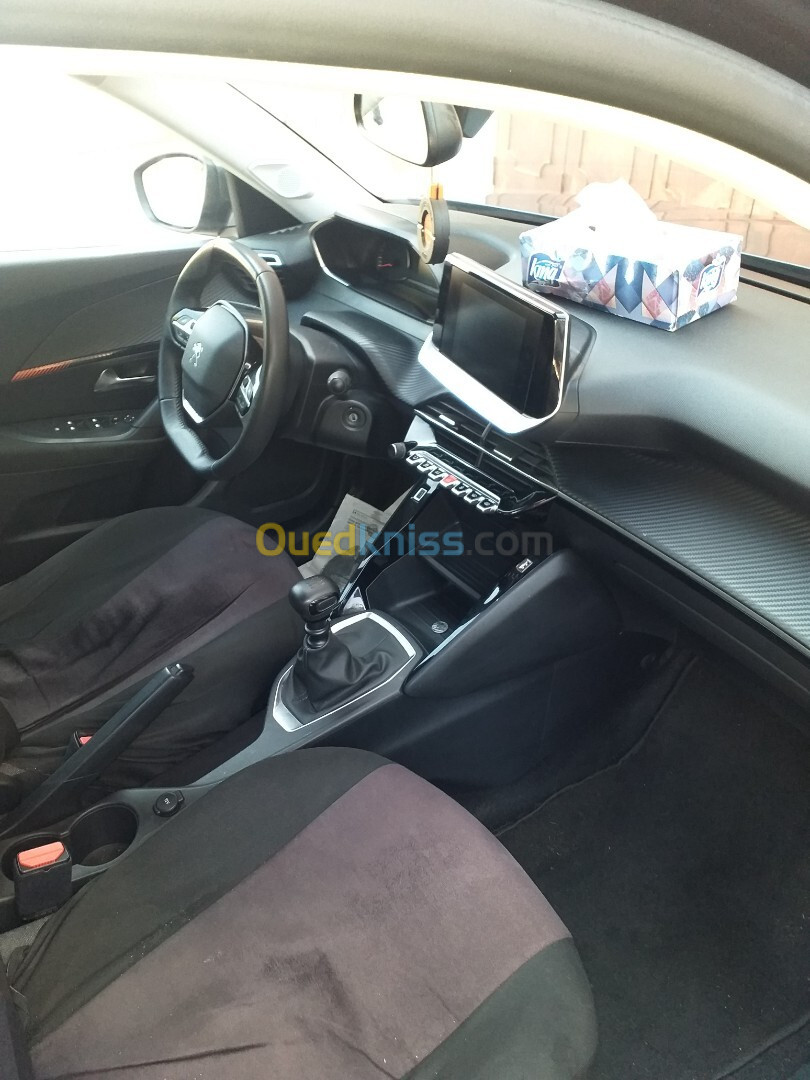 Peugeot 2008 2021 Active