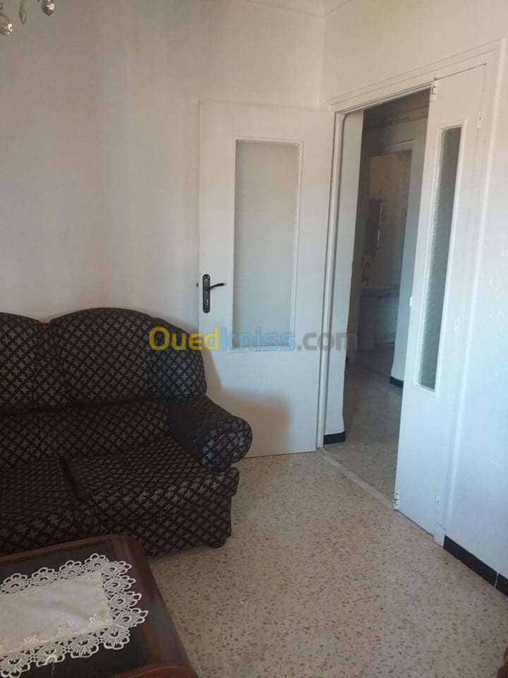 Location Appartement F4 Alger Ain benian