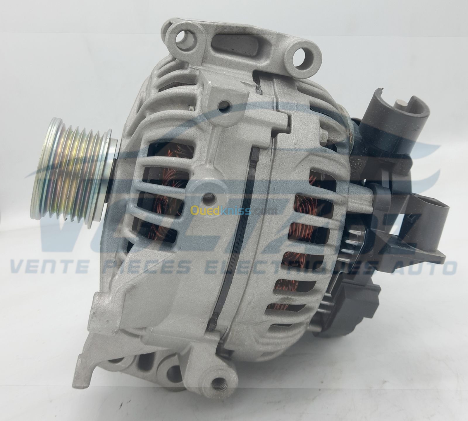 Alternateur Mercedes c200,clk220,E200,E220,E280,E320,