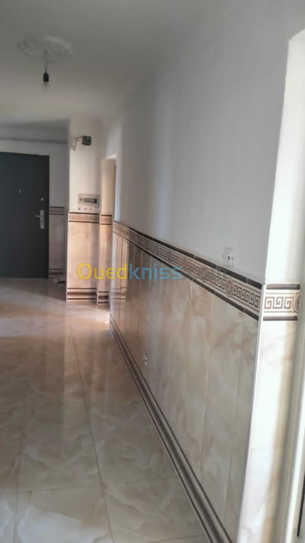 Location Appartement F3 Alger Draria