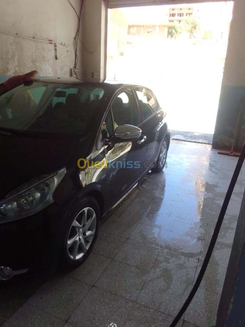 Peugeot 208 2013 Allure