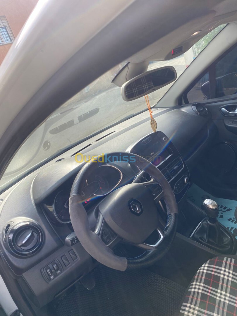 Renault Clio 4 2019 Limited 2