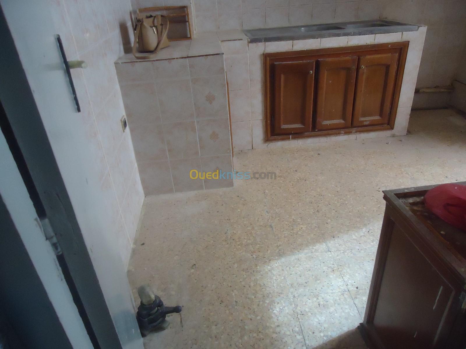 Vente Appartement F4 Boumerdes Souk el had