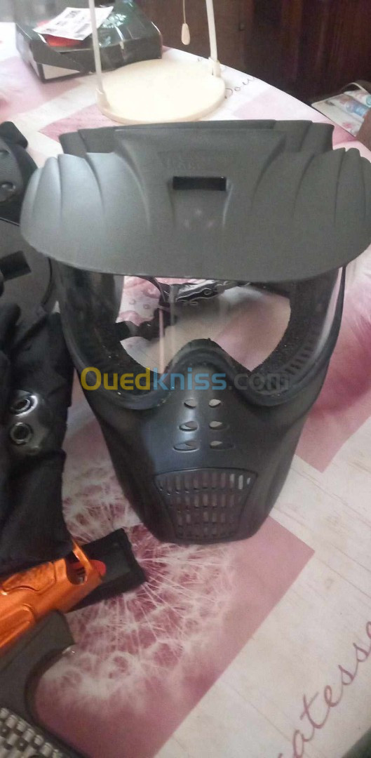 Kit complet pour PAINTBALL +2 Casques paintball