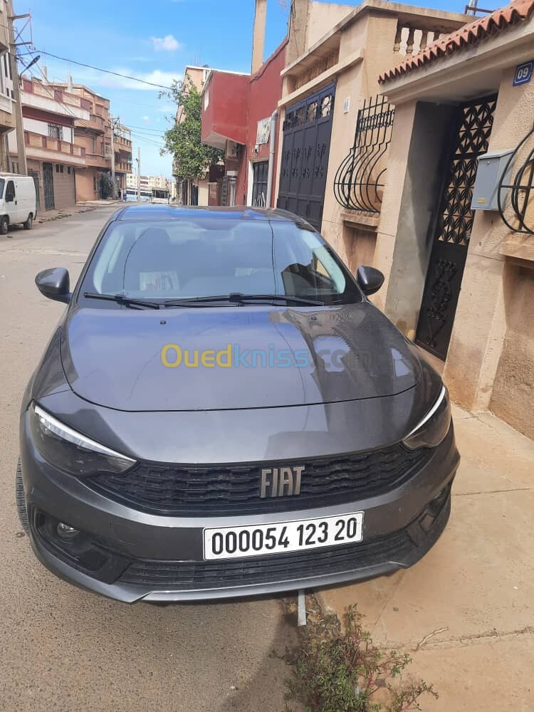 Fiat TIPO 2023 5D00R