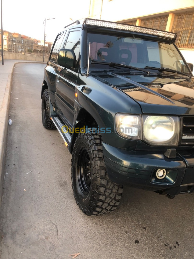 Mitsubishi Pajero Court 1996 Pajero Court