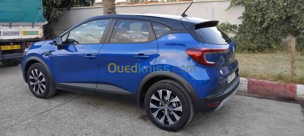 Renault Captur 2023 