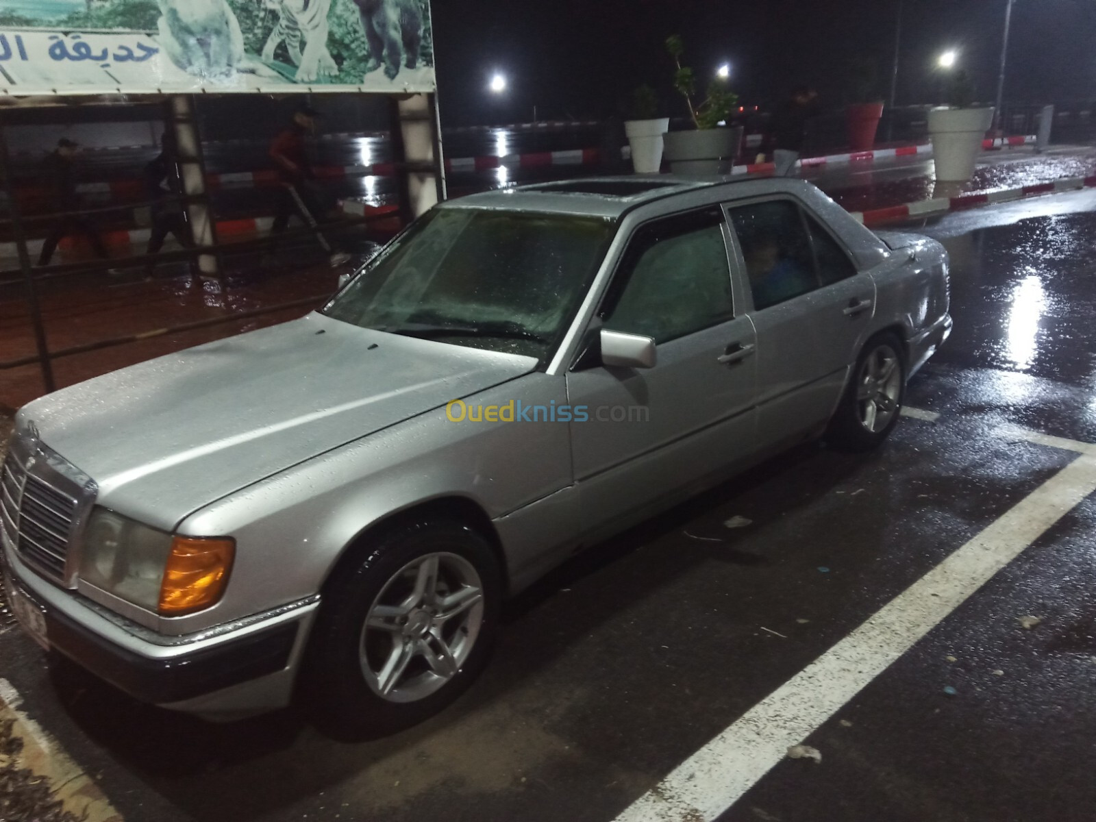 Mercedes 300D 1990 