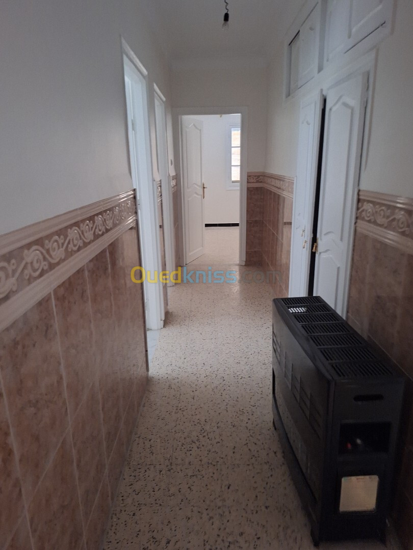 Location Appartement F4 Alger Bir mourad rais