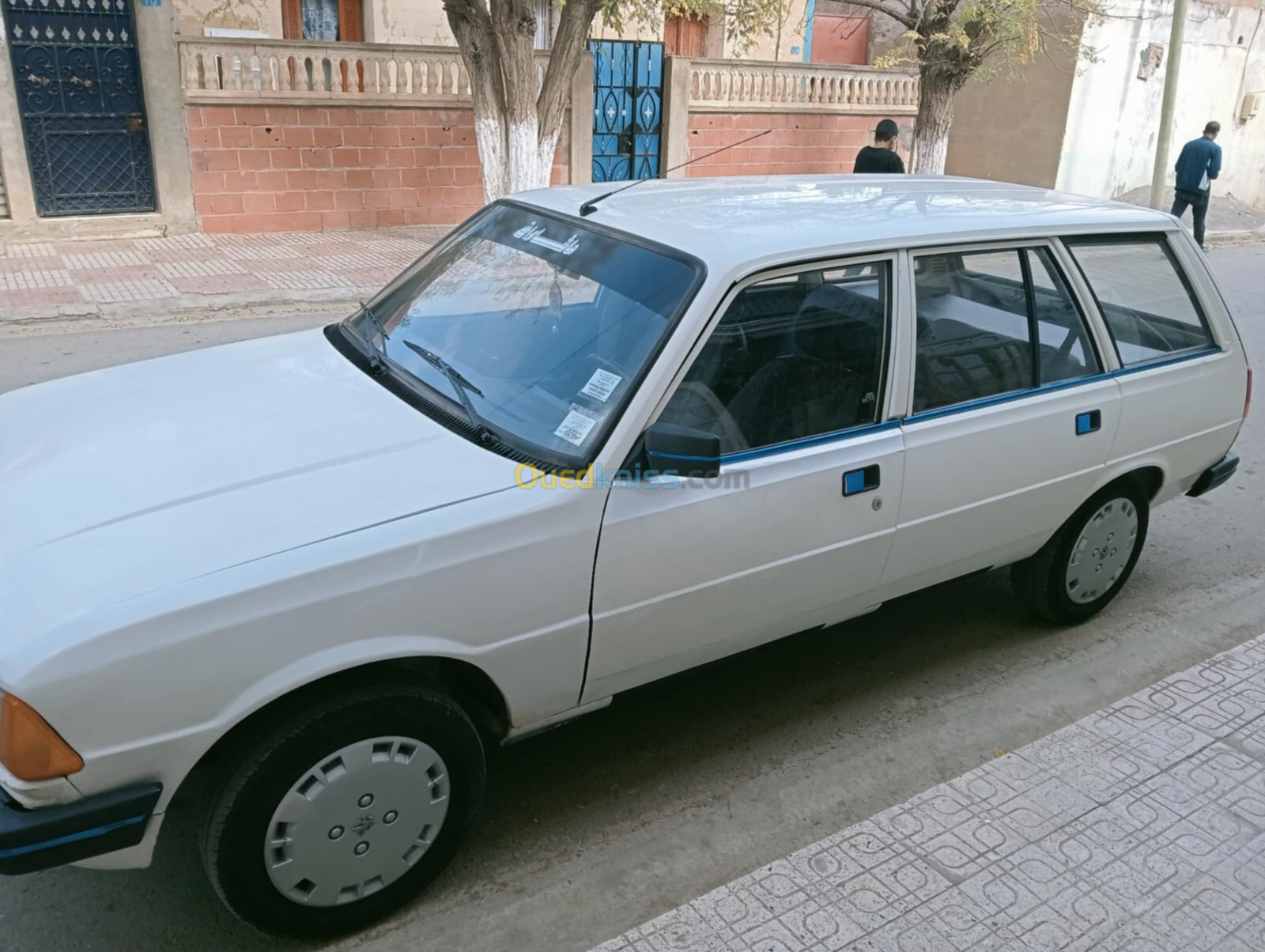 Peugeot 305 1986 305