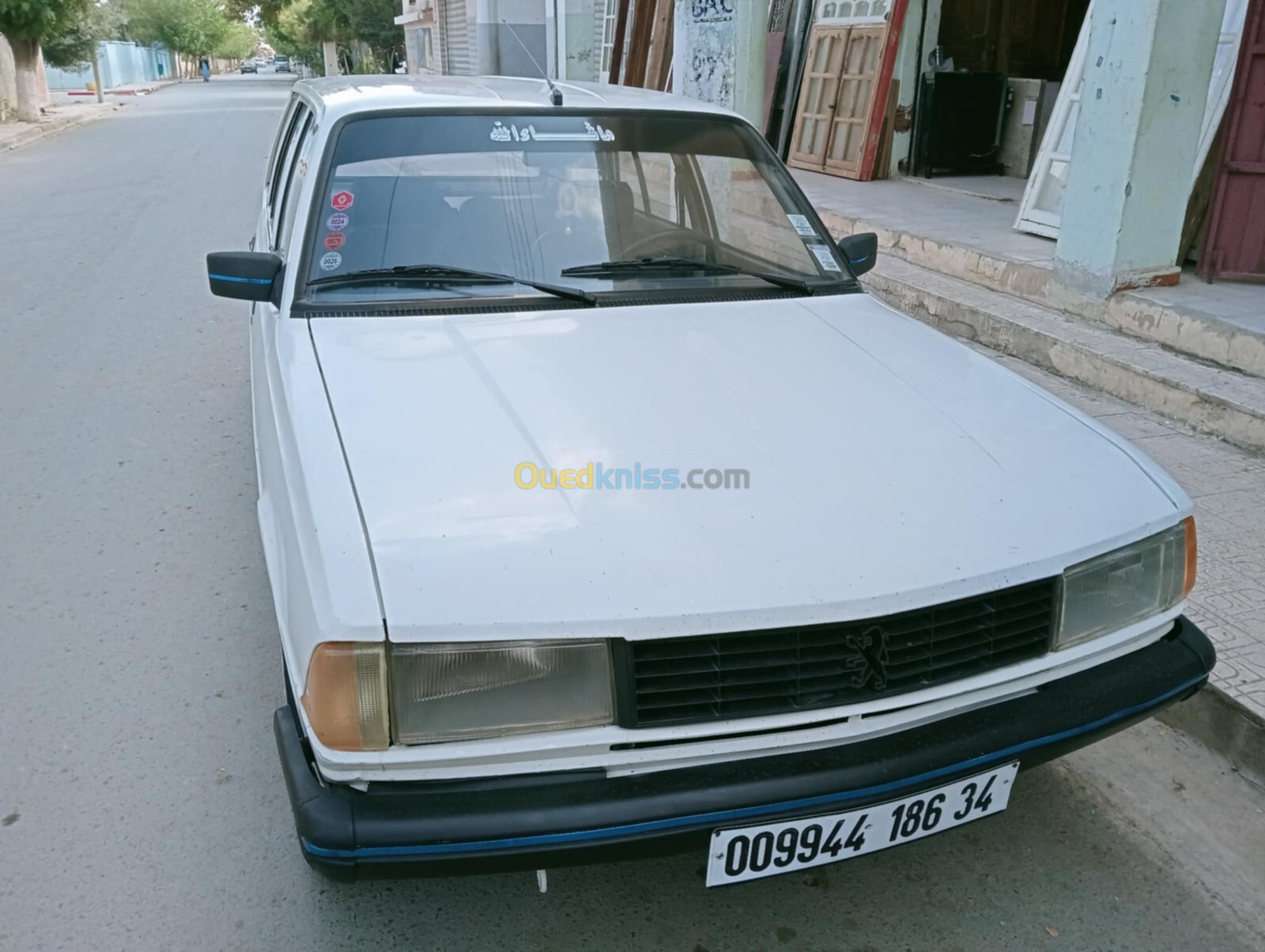 Peugeot 305 1986 305