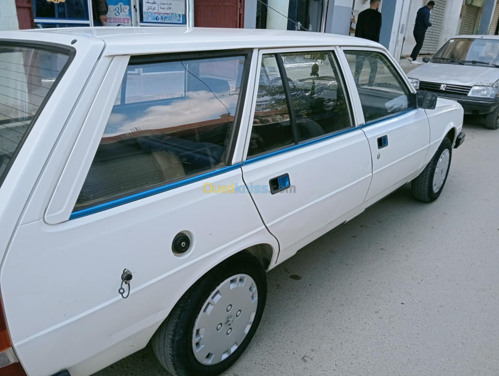 Peugeot 305 1986 305