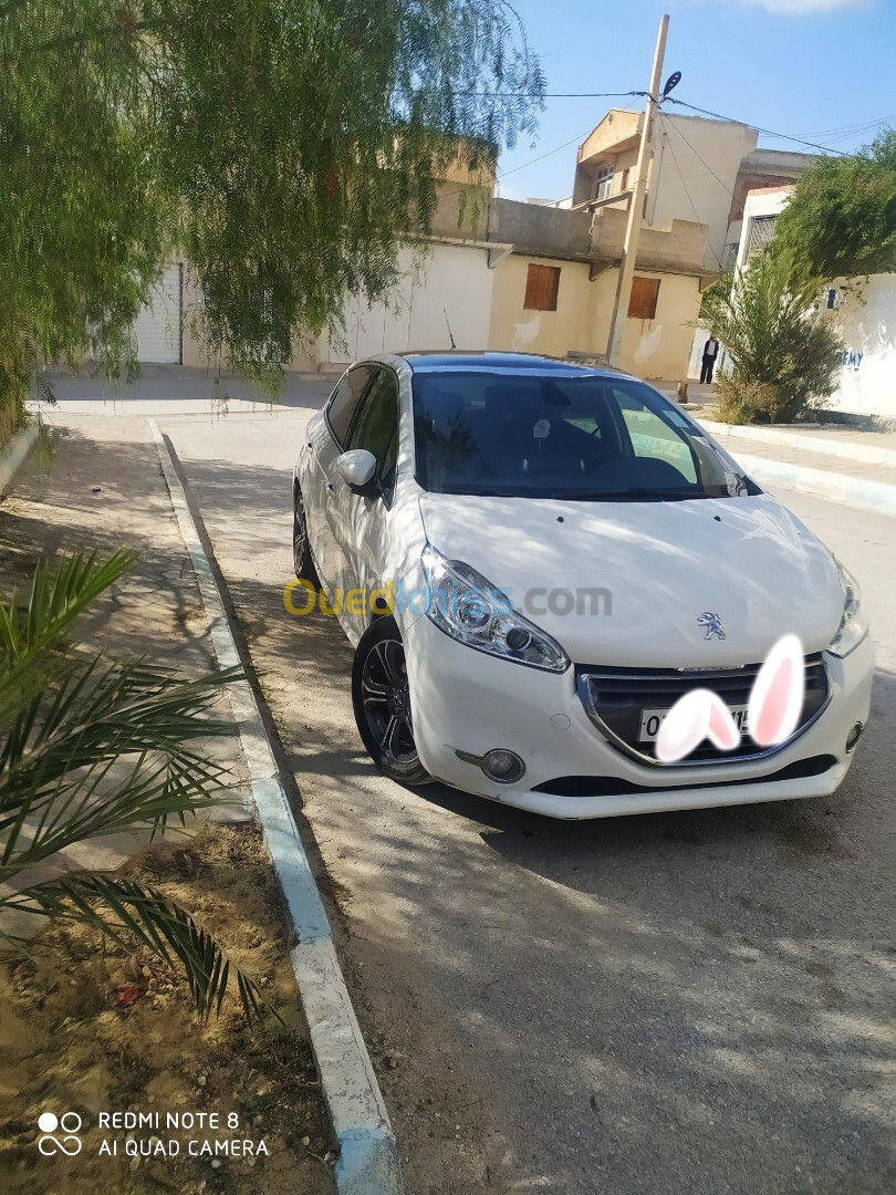 Peugeot 208 2015 208