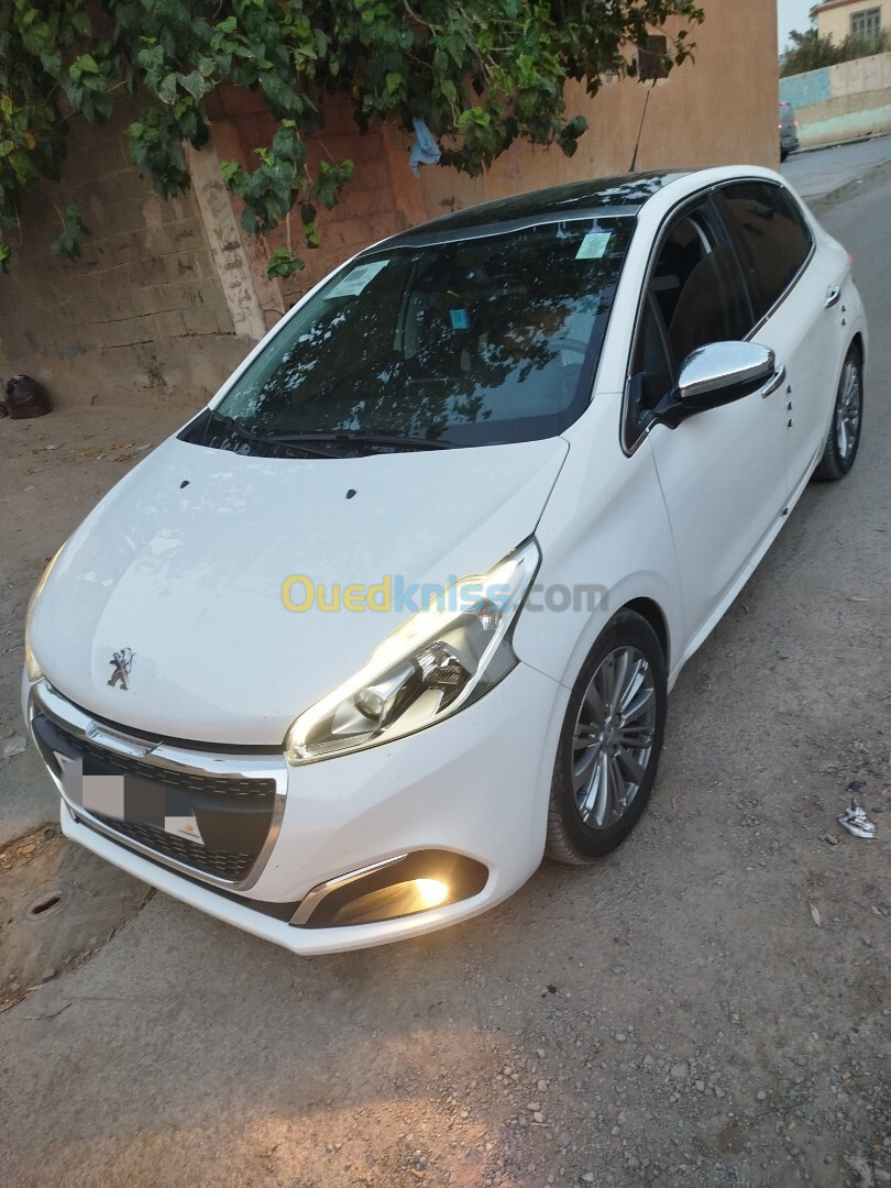 Peugeot 208 2019 Allure