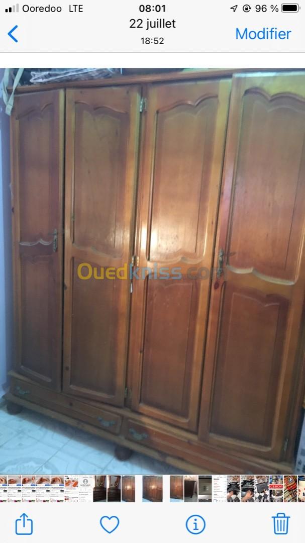 Vente armoire 4 portes et 2 tables de chevet