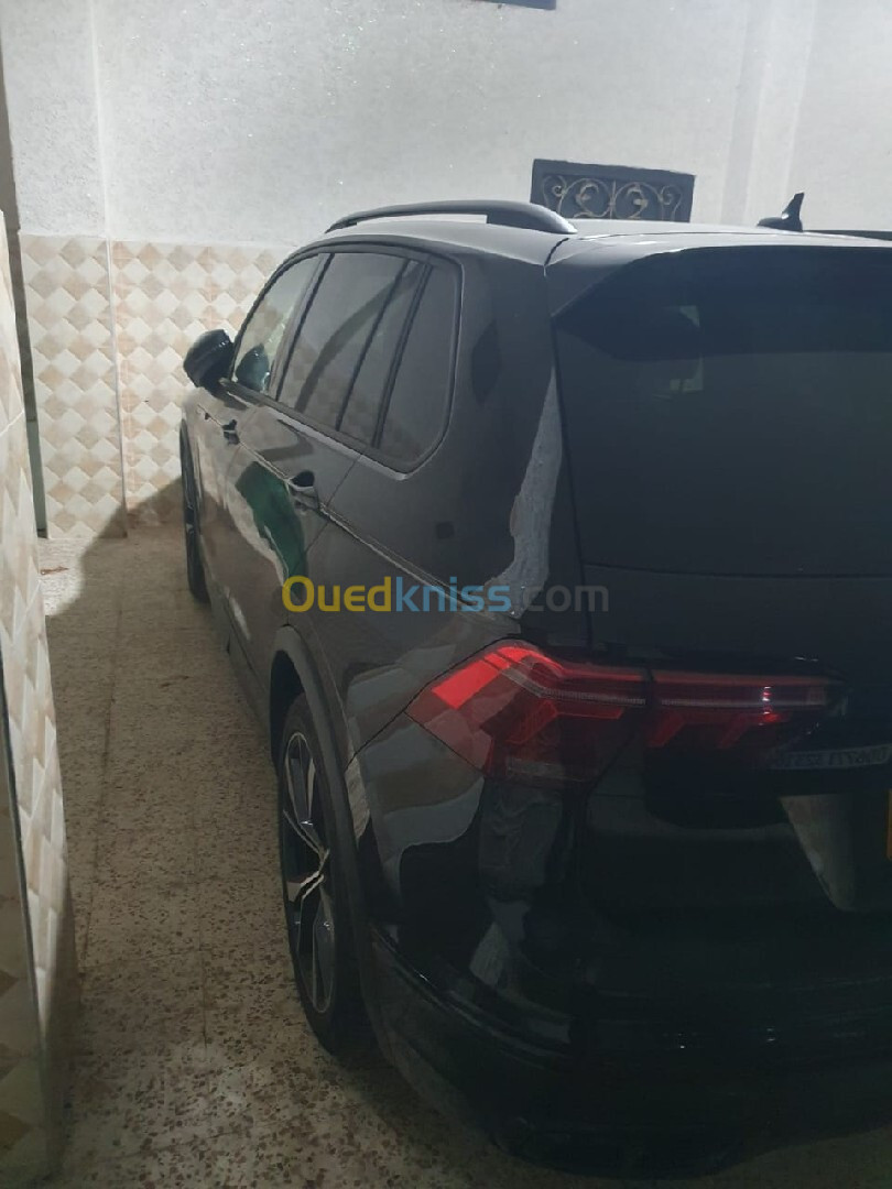 Volkswagen Tuguan Black idétion 2023 200ch