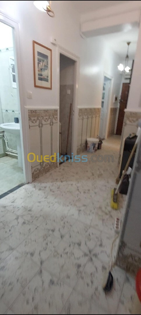 Location Appartement F4 Alger Bab ezzouar