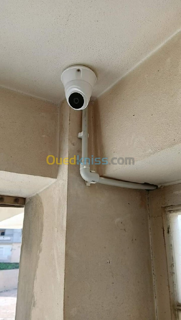 Installation caméra de surveillance et système alarme 