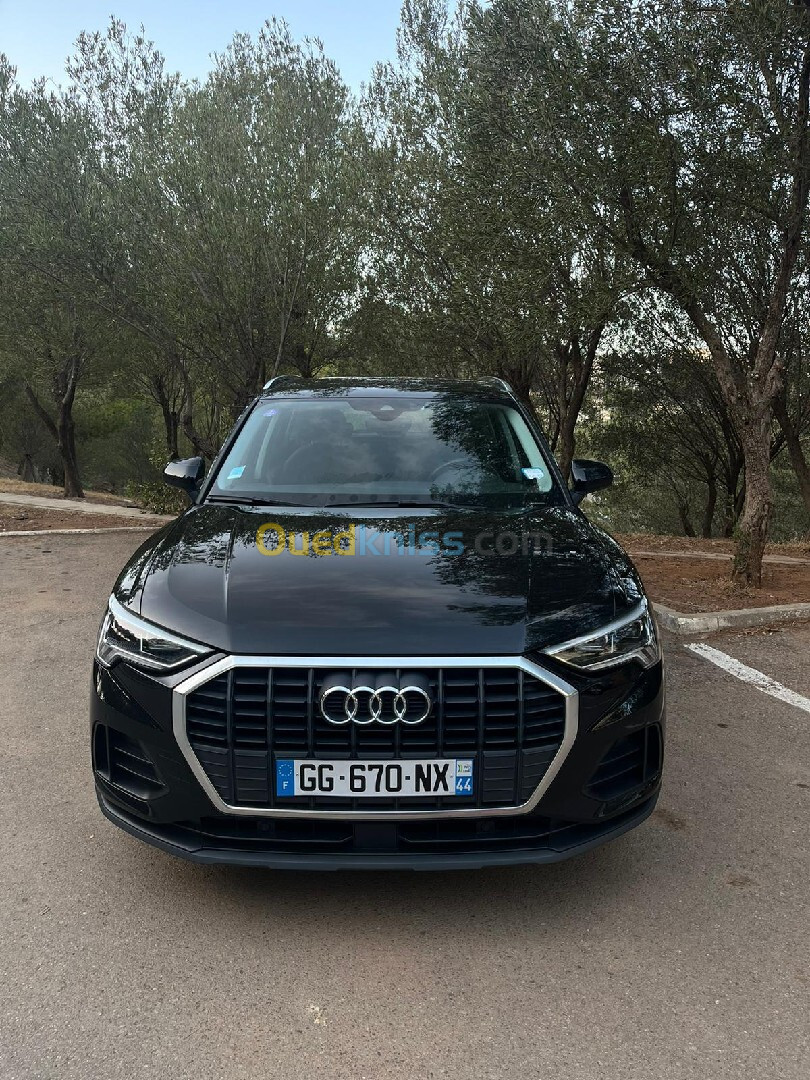 Audi Q3 2022 Audi Q3 SUV 35 TFSI 150 MHEV S Tronic Business Line