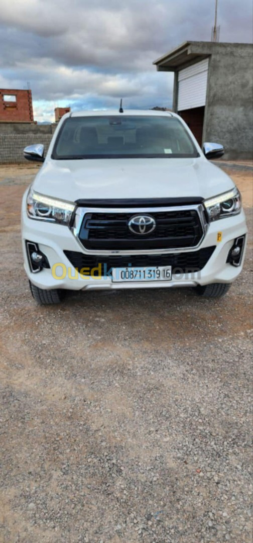 Toyota Hilux 2019 LEGEND DC 4x4