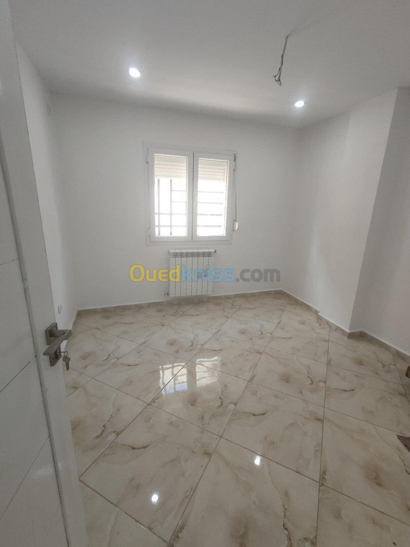 Vente Appartement F3 Mostaganem Mezghrane