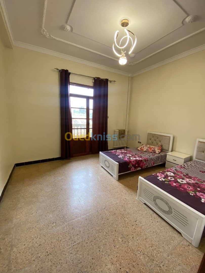 Location vacances Appartement F5 Alger El achour