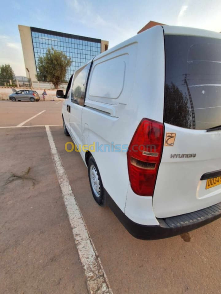 Hyundai H1 2011 Vitré 6 places