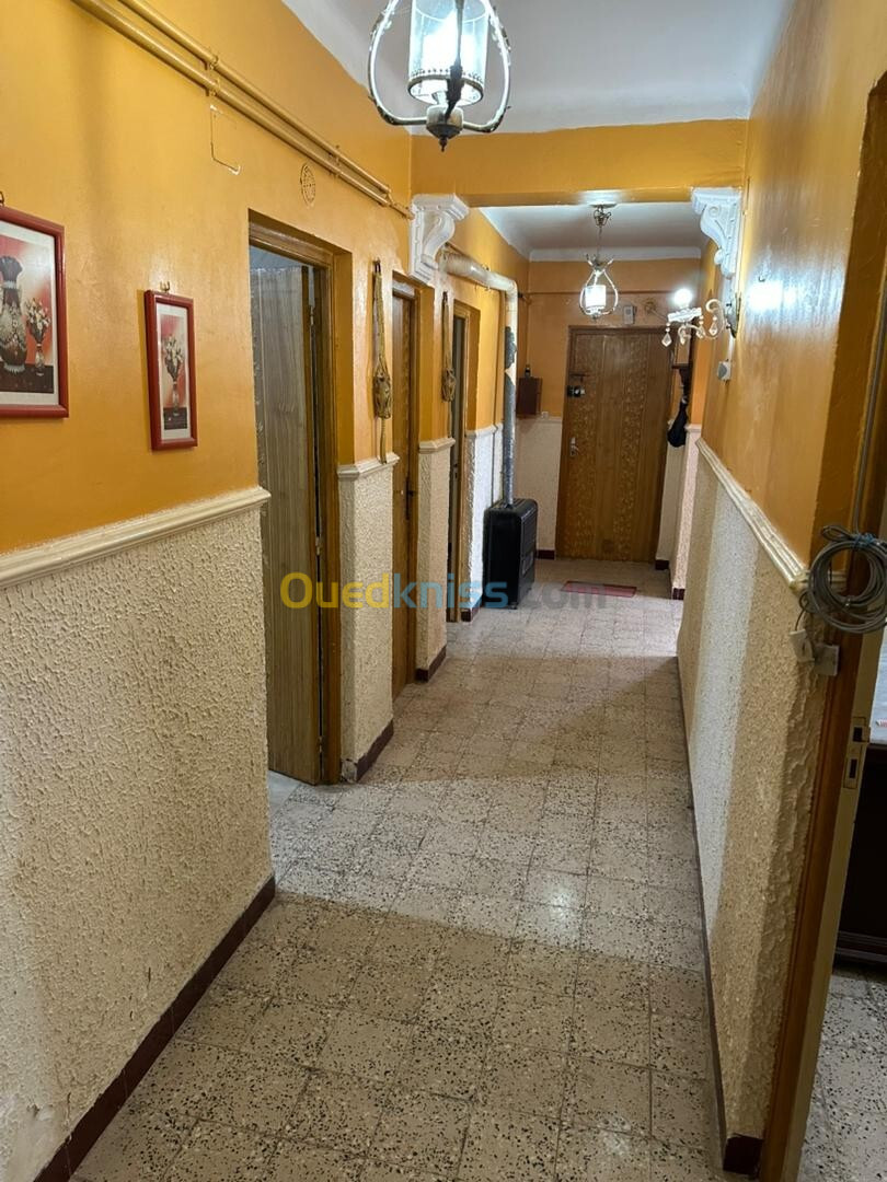 Vente Appartement F5 Blida Soumaa