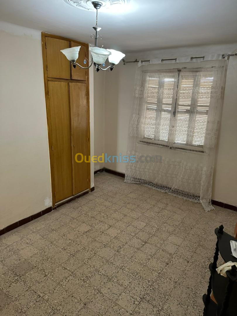 Vente Appartement F5 Blida Soumaa