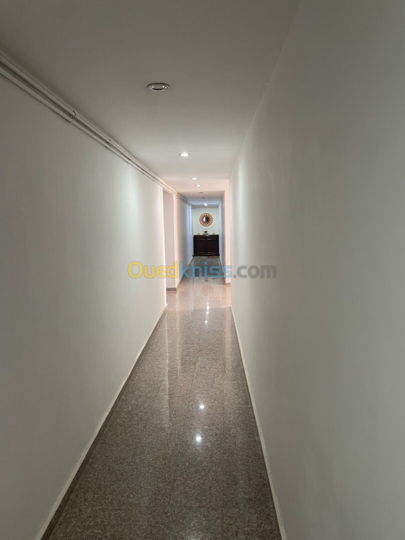 Location Appartement F4 Alger Souidania