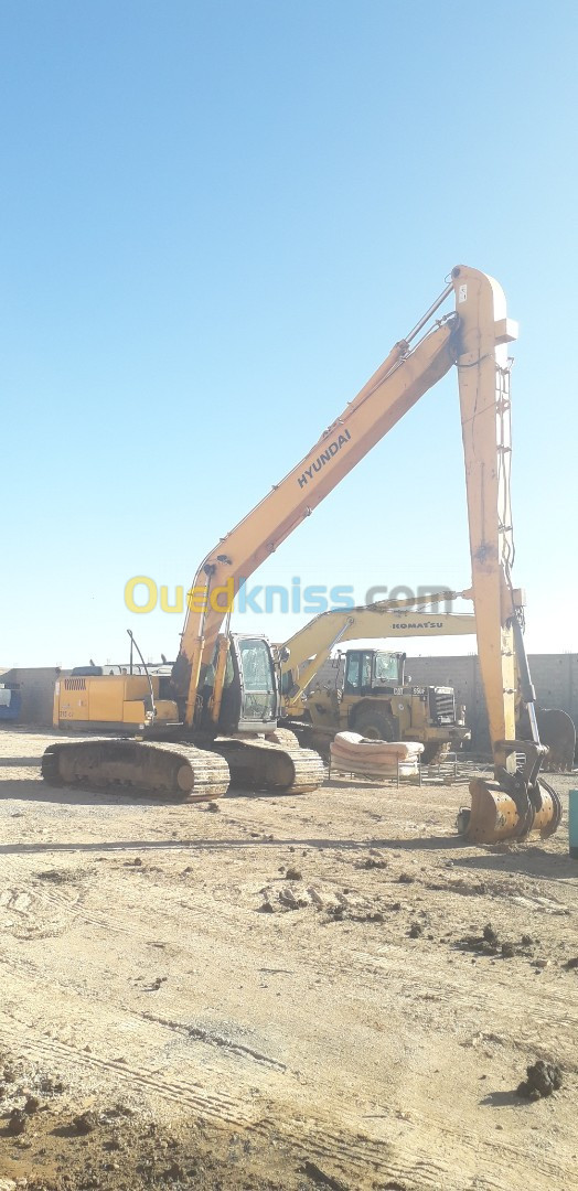 Hyundai R210LC long reach 2012