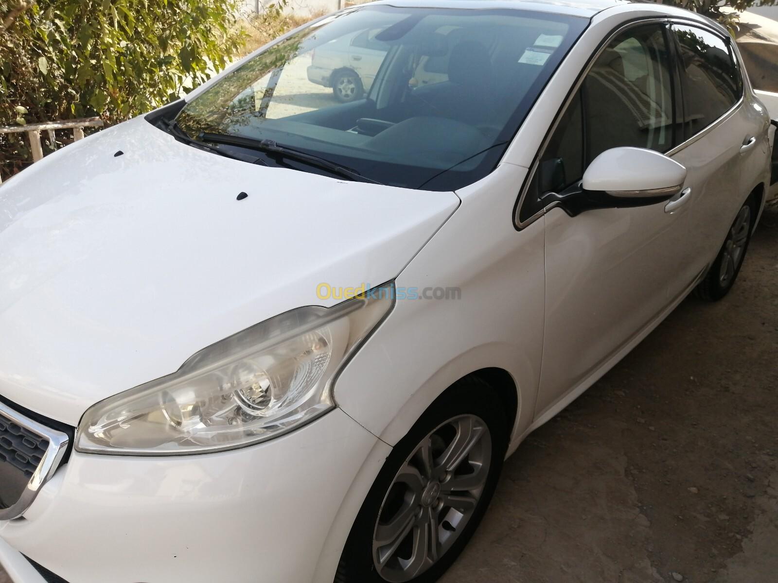 Peugeot 208 2013 Allure