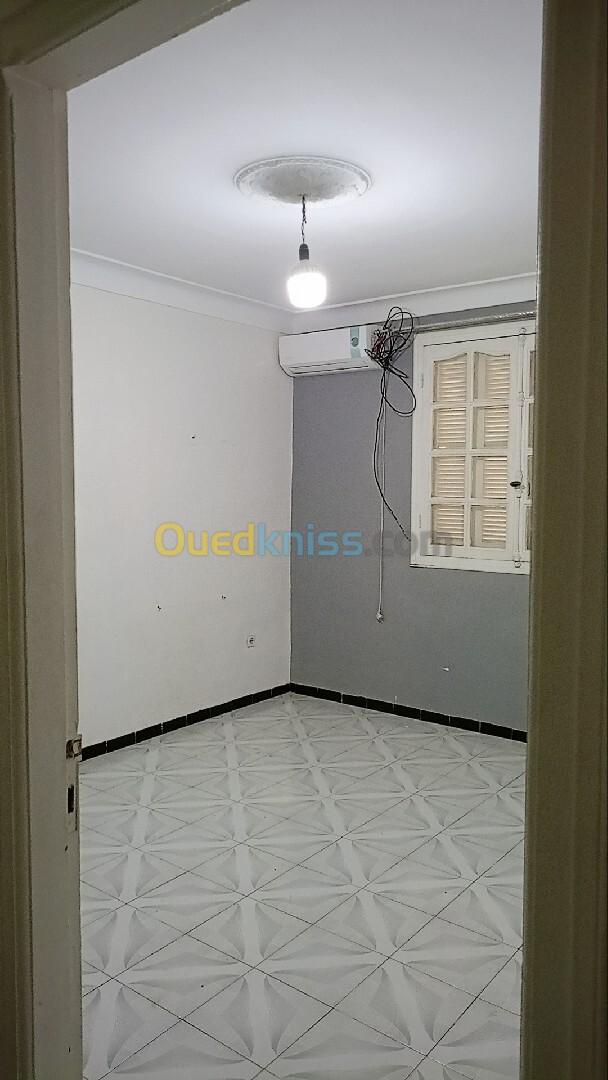 Location Appartement F4 Alger Baba hassen