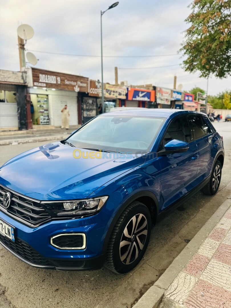 Volkswagen T-Roc 2021 Active