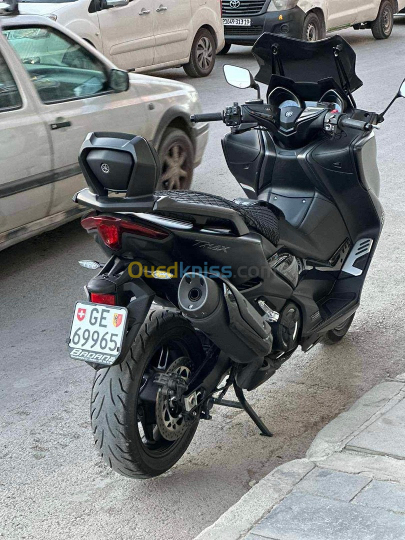 Yamaha T max 2021