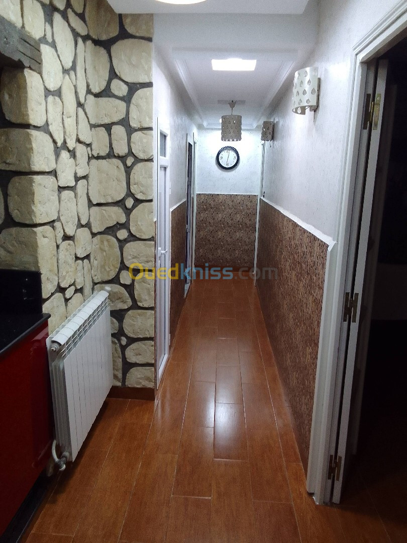 Vente Appartement F03 Alger Bouzareah