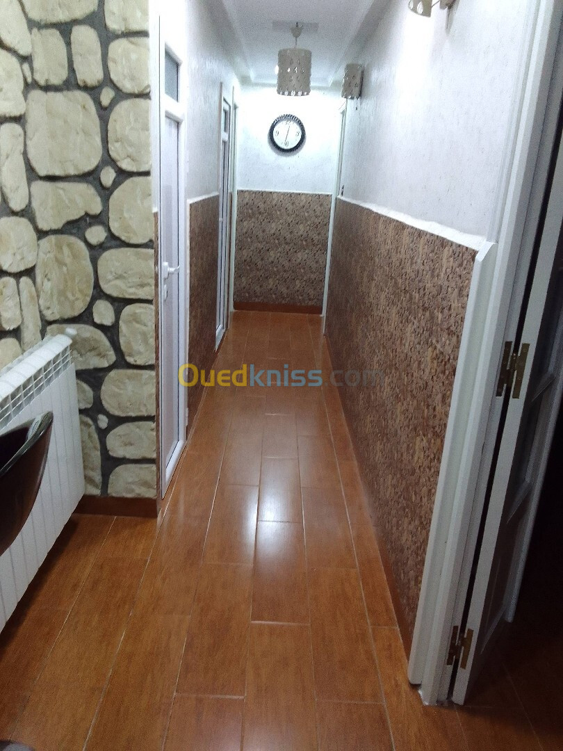 Vente Appartement F03 Alger Bouzareah