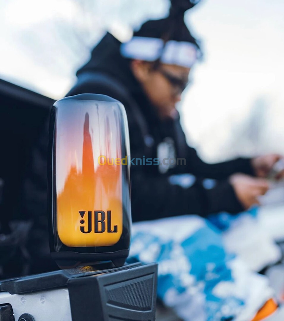 JBL PULSE 5, Enceinte portable bluetooth a jeu de lumiere attrayant à 360 degrés