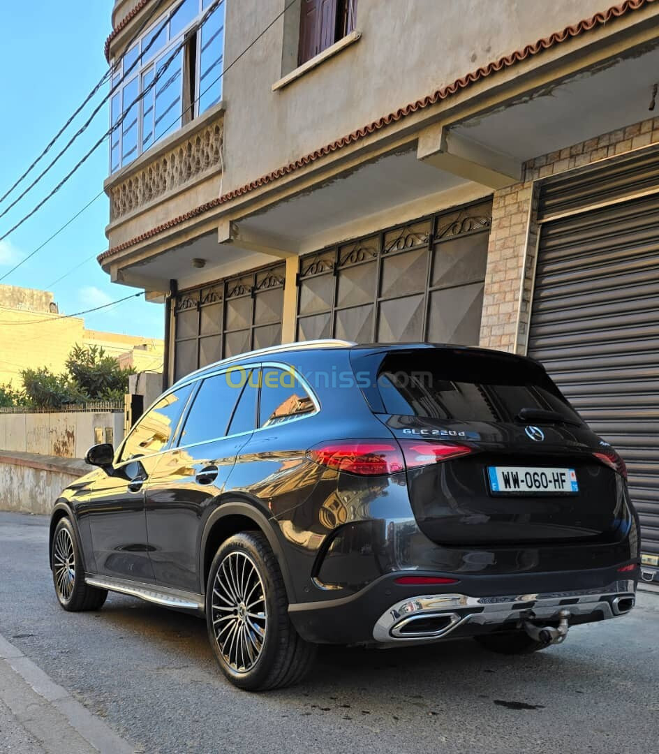 Mercedes GLC 220D 2023 