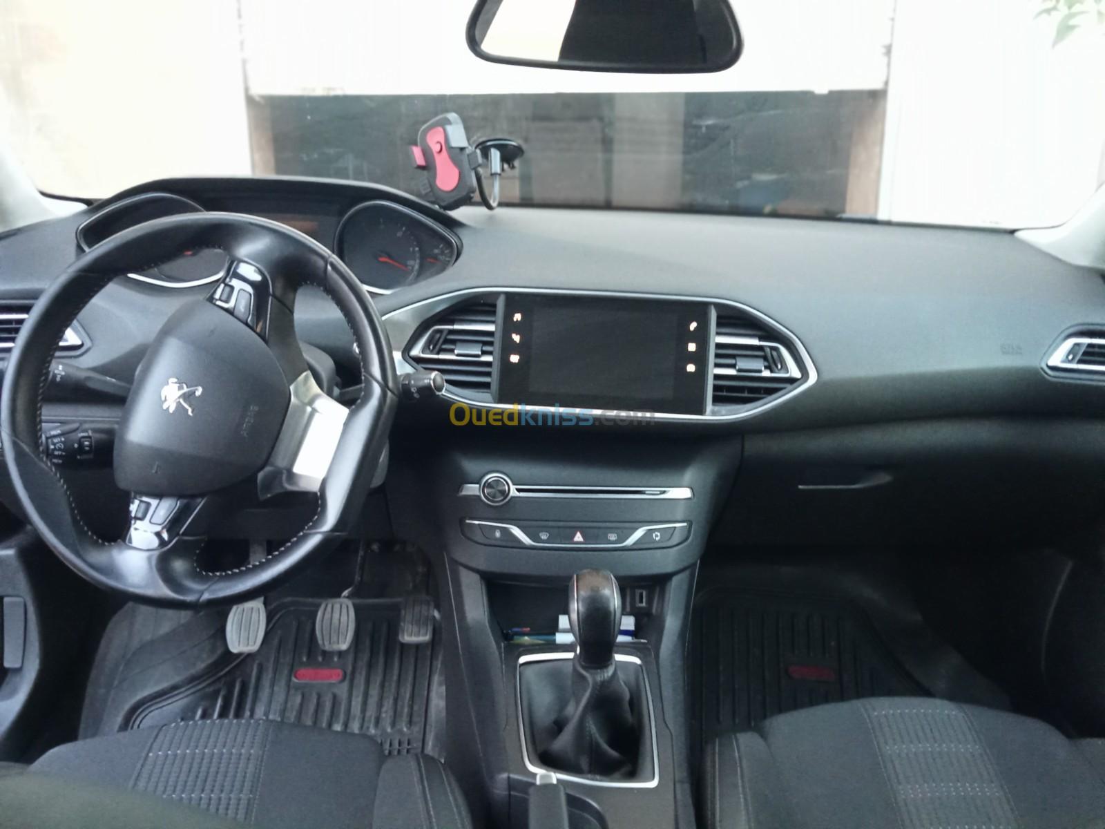 Peugeot 308 2020 Allure