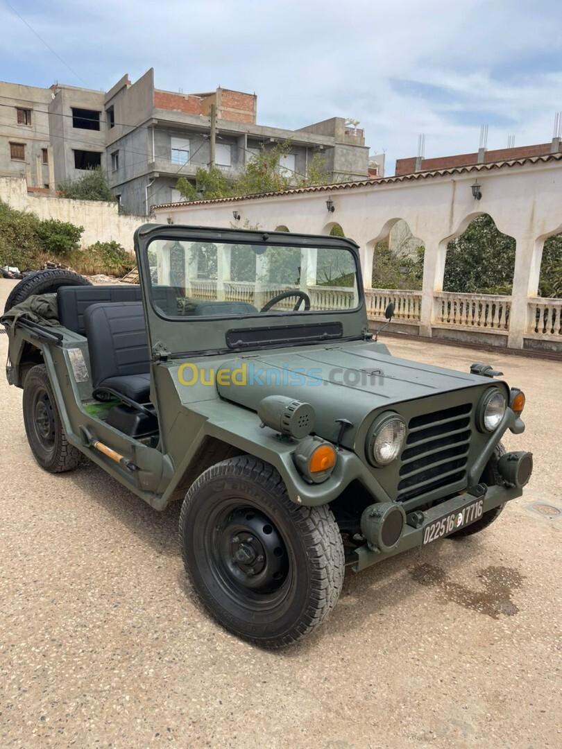 Jeep Willys m151 à 2 1977 